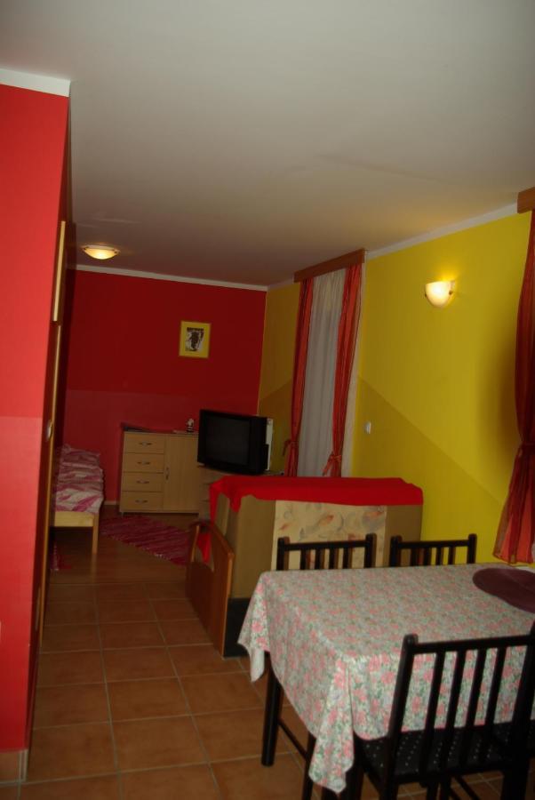 מוזירייה Apartment Beli Zajec מראה חיצוני תמונה